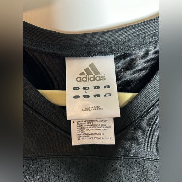 Large Adidas Football Jersey, Kids Large, Fits Like Fitted small/medium adult - Picture 4 of 9